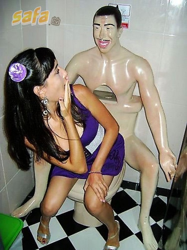 Os Banheiros Públicos Mais Estranhos do Mundo…(10 fotos)